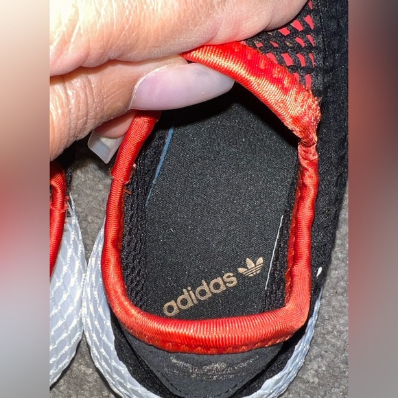 Youth Adidas Deerupt Sneakers - Picture 5 of 8